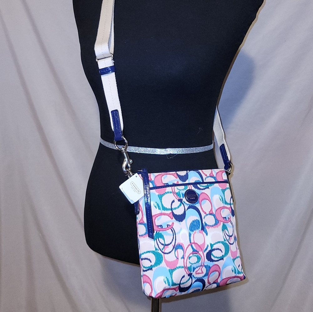 Coach Crossbody Purse 👛 New With Tags Multicolor